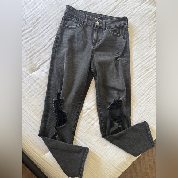 Express Black Boyfriend Jeans with Distressed Details - Picture 1 of 3